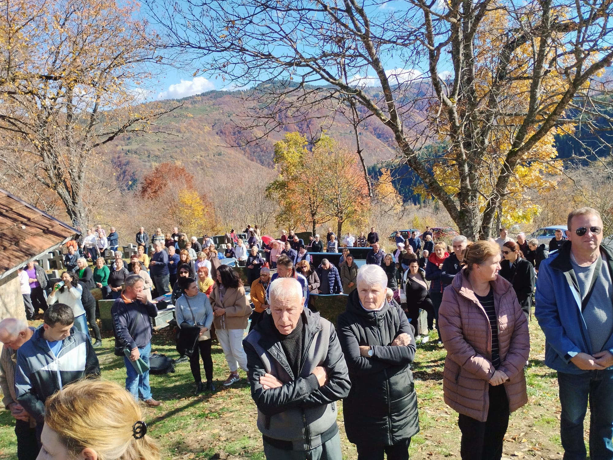 Veliki broj hodočasnika na grobu Joze Furundžije u Dobretićima Veliki broj hodočasnika na grobu Joze Furundžije u Dobretićima